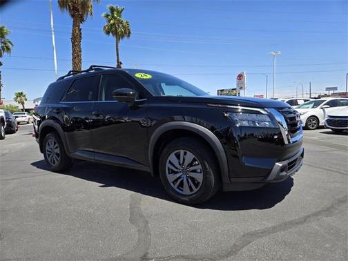 2024 Nissan Pathfinder SV FWD