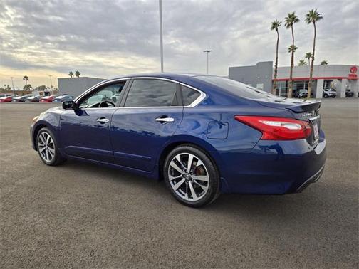 2016 Nissan Altima 2.5 SR