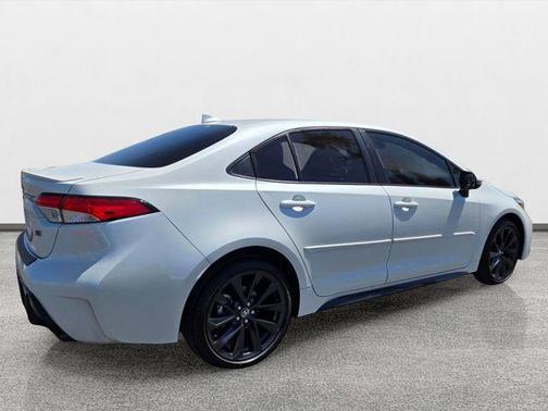 Wind Chill Pearl 2023 Toyota Corolla SE