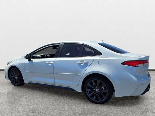 Wind Chill Pearl 2023 Toyota Corolla SE