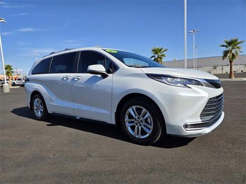 2025 Toyota Sienna Limited