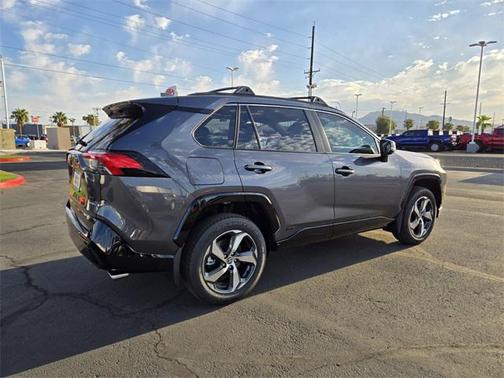 2025 Toyota RAV4 Hybrid SE