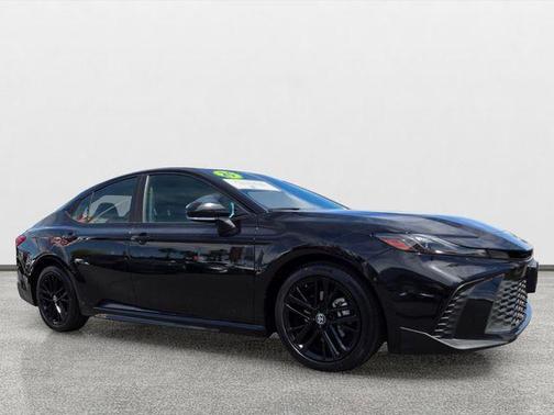 Midnight Black Metallic 2025 Toyota Camry SE