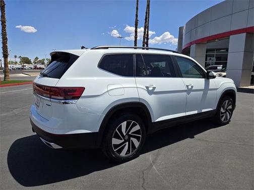 2024 Volkswagen Atlas 2.0T SE w/Technology 4MOTION