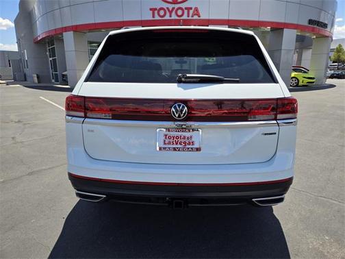 2024 Volkswagen Atlas 2.0T SE w/Technology 4MOTION