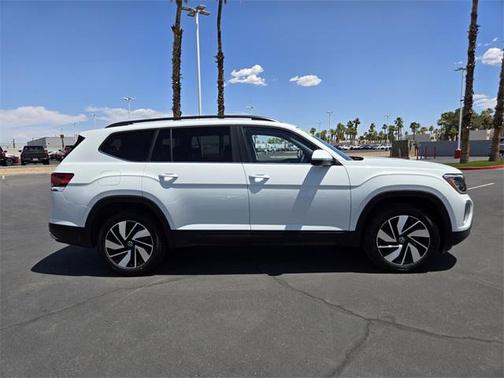 2024 Volkswagen Atlas 2.0T SE w/Technology 4MOTION