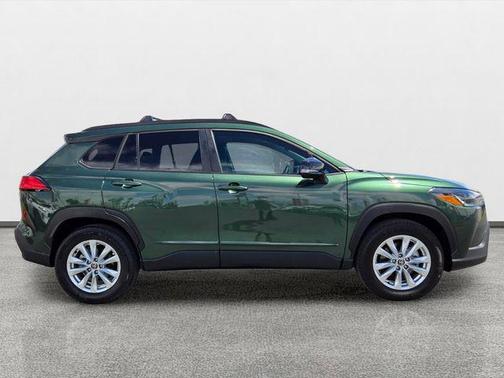 Cypress 2025 Toyota Corolla Cross LE