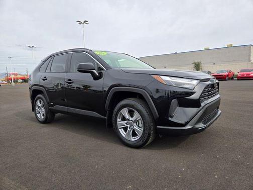 2025 Toyota RAV4 Hybrid LE