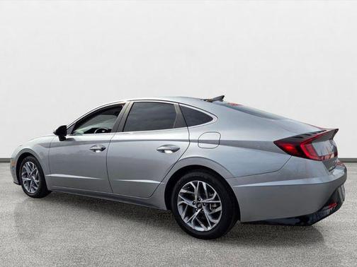 Shimmering Silver Pearl 2020 Hyundai SONATA SEL