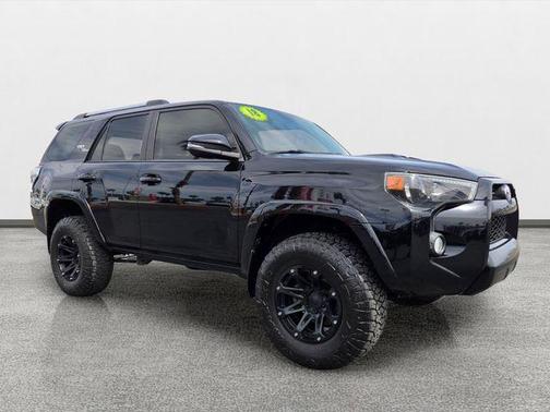 Midnight Black Metallic 2018 Toyota 4Runner TRD Off Road Premium