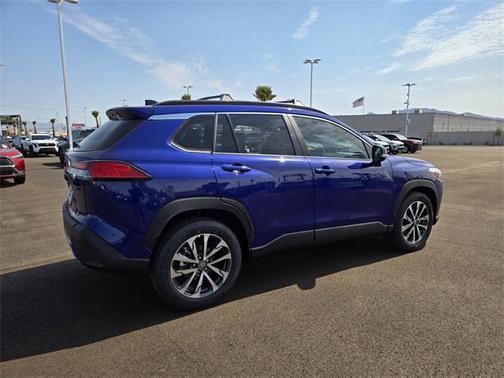 2025 Toyota Corolla Cross XLE