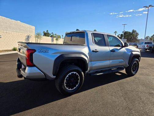 2025 Toyota Tacoma Hybrid TRD Off Road