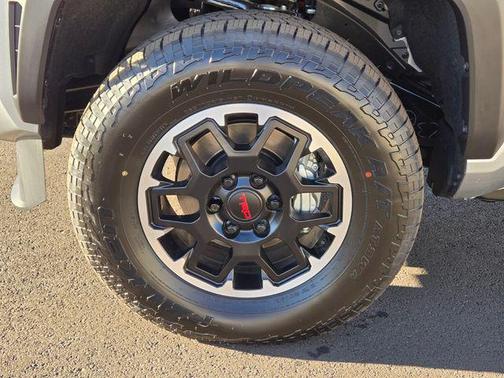 2025 Toyota Tacoma Hybrid TRD Off Road