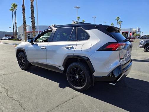 2024 Toyota RAV4 Hybrid SE