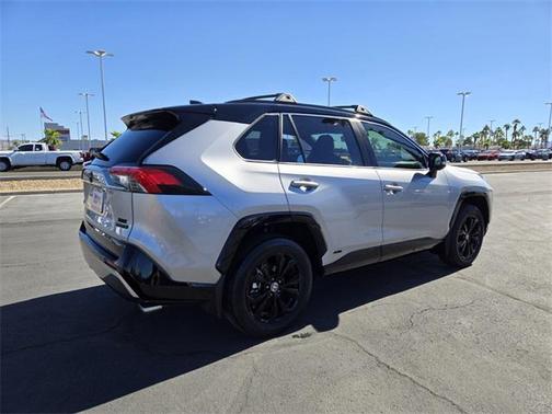 2024 Toyota RAV4 Hybrid SE