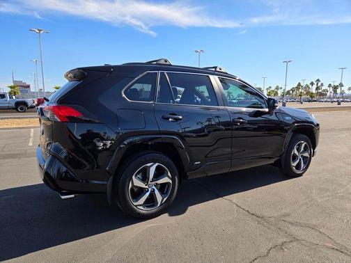 2024 Toyota RAV4 Prime SE