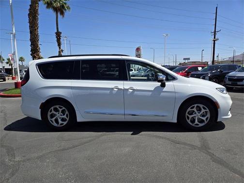 2023 Chrysler Pacifica Limited