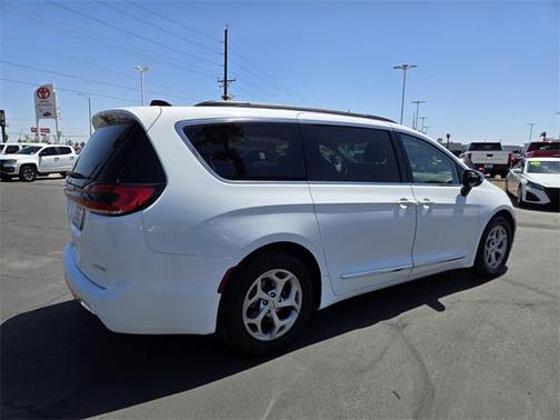 2023 Chrysler Pacifica Limited