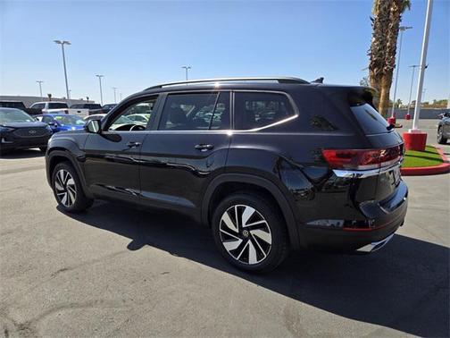2024 Volkswagen Atlas 2.0T SE w/Technology 4MOTION