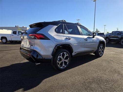 2025 Toyota RAV4 Hybrid SE