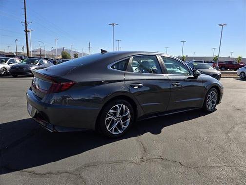 2023 Hyundai SONATA SEL