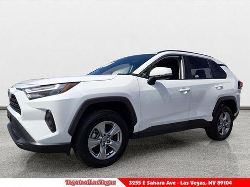 Ice Cap 2024 Toyota RAV4 XLE