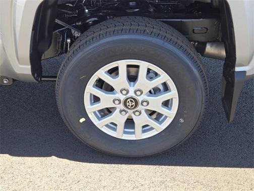 2025 Toyota Tacoma SR5