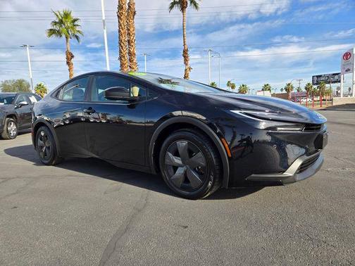 2025 Toyota Prius LE