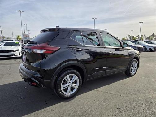 2024 Nissan Kicks S