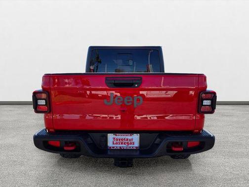 Firecracker Red Clearcoat 2024 Jeep Gladiator Mojave