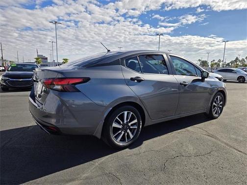 2024 Nissan Versa 1.6 S