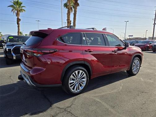 2024 Toyota Highlander Platinum