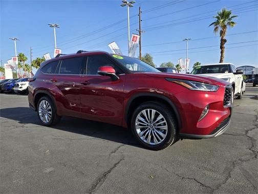 2024 Toyota Highlander Platinum