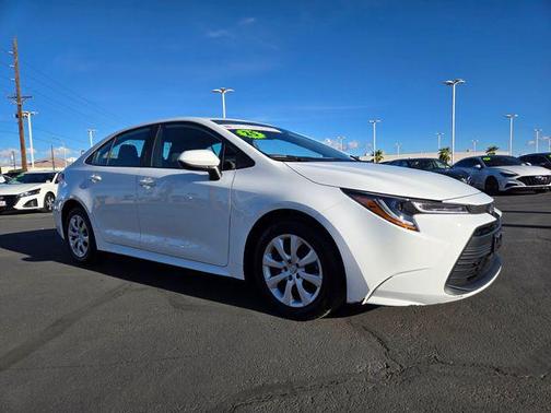 2025 Toyota Corolla LE