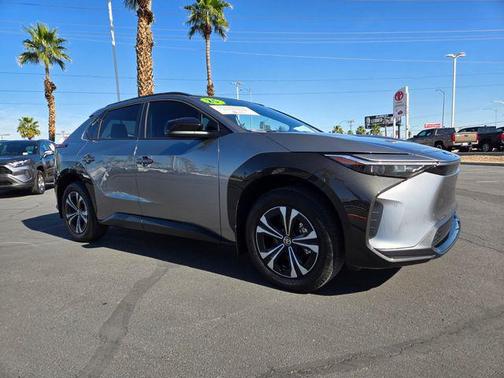 2025 Toyota bZ4X XLE