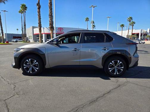 2025 Toyota bZ4X XLE