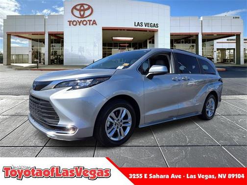 2024 Toyota Sienna XLE