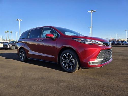 2025 Toyota Sienna Platinum 7 Passenger