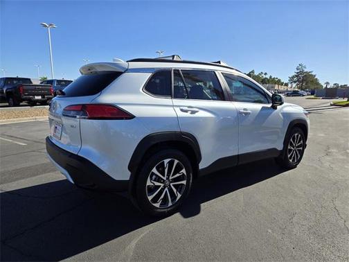 2024 Toyota Corolla Cross XLE