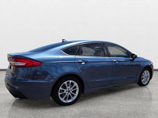Blue 2019 Ford Fusion SE