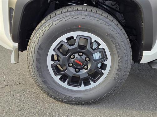 2025 Toyota 4Runner TRD Off Road