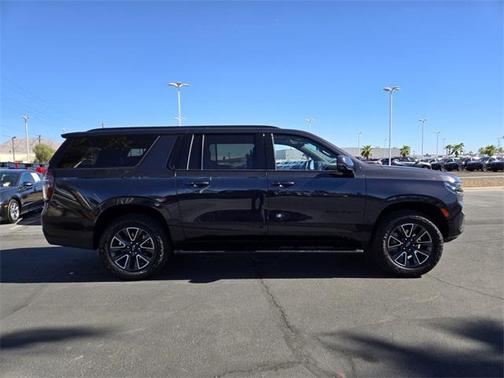 2023 Chevrolet Suburban 4WD Z71