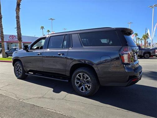 2023 Chevrolet Suburban 4WD Z71