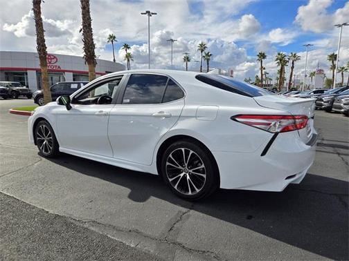 2020 Toyota Camry SE