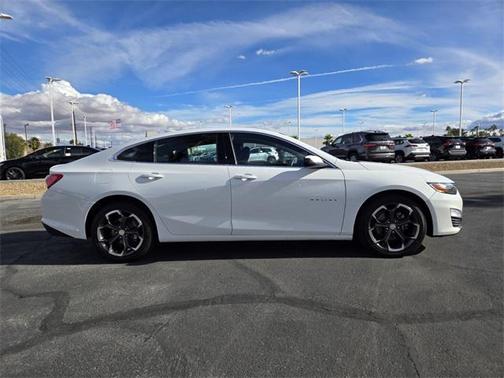 2022 Chevrolet Malibu FWD LT