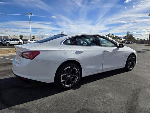 2022 Chevrolet Malibu FWD LT