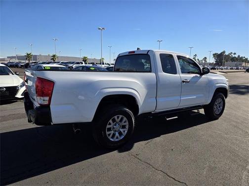 2017 Toyota Tacoma SR