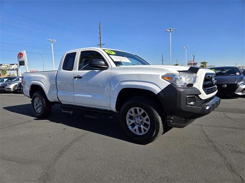 2017 Toyota Tacoma SR