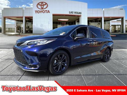2022 Toyota Sienna XSE 7 Passenger