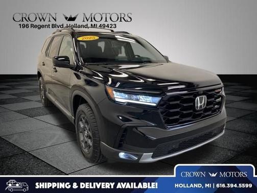 Crystal Black Pearl 2025 Honda Pilot